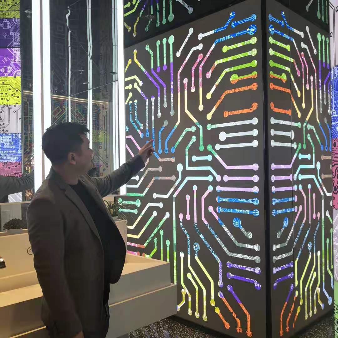 “中國電子第一街”華強(qiáng)北博物館今日開館 “人文、科技、時(shí)尚、互動(dòng)”四大核心元素打造“不一樣的博物館”插圖(2)